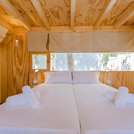 Campingplatz Costa Del Sol Glamping Village 4*
