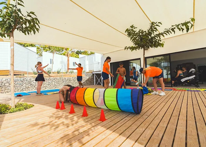 营地 Costa Del Sol Glamping Village 丰希罗拉